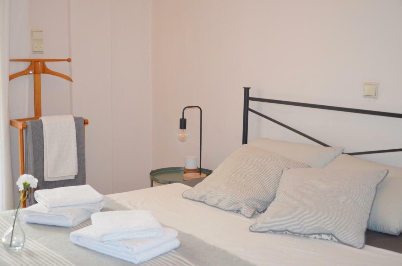 אתונה Retro Apartment At Trendy Exarcheia מראה חיצוני תמונה