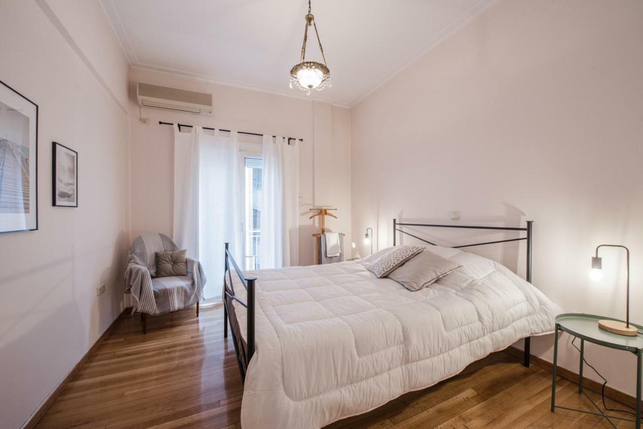 אתונה Retro Apartment At Trendy Exarcheia מראה חיצוני תמונה