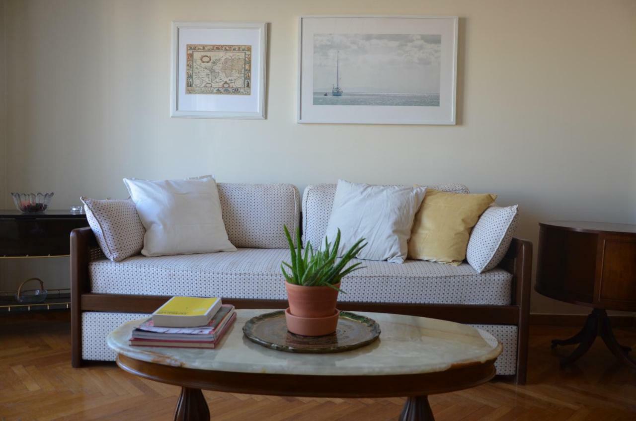 אתונה Retro Apartment At Trendy Exarcheia מראה חיצוני תמונה