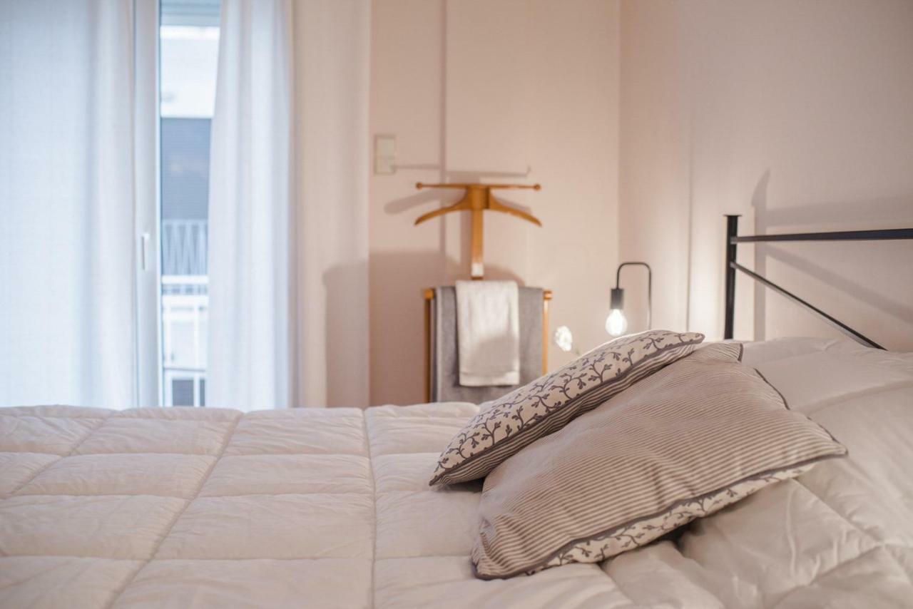 אתונה Retro Apartment At Trendy Exarcheia מראה חיצוני תמונה