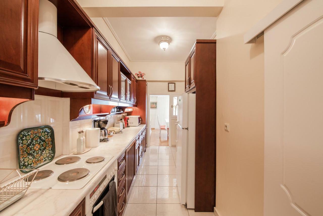 אתונה Retro Apartment At Trendy Exarcheia מראה חיצוני תמונה