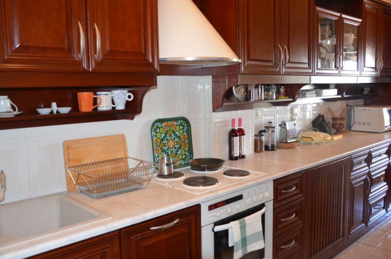 אתונה Retro Apartment At Trendy Exarcheia מראה חיצוני תמונה