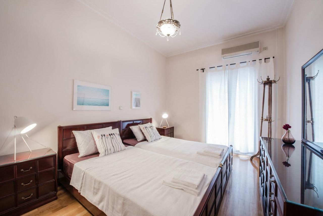 אתונה Retro Apartment At Trendy Exarcheia מראה חיצוני תמונה